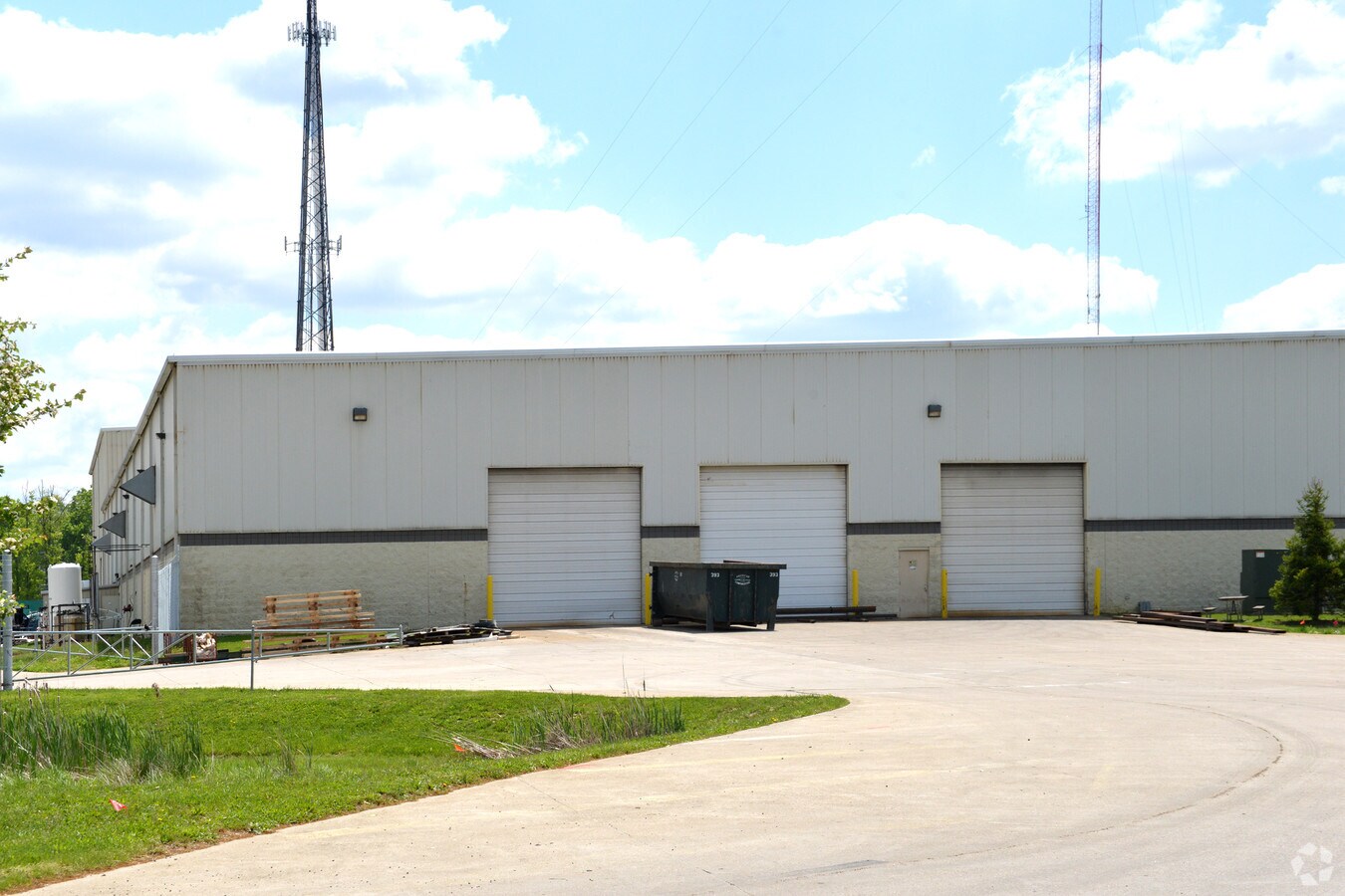 4160 Half Acre Rd, Batavia, OH 45103