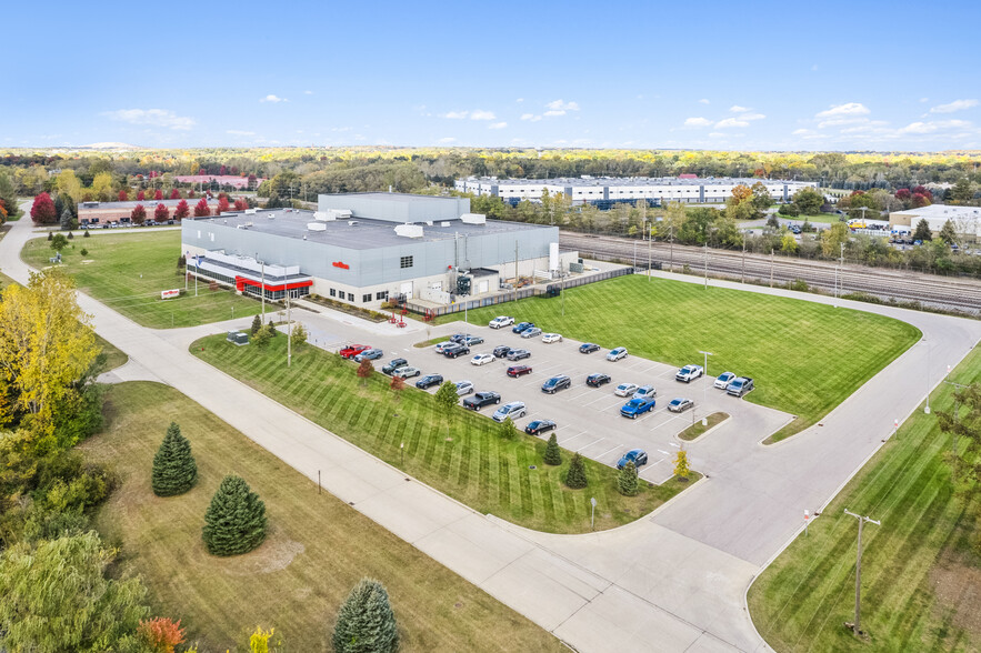 41144 Concept Dr, Plymouth, MI for sale - Building Photo - Image 1 of 4