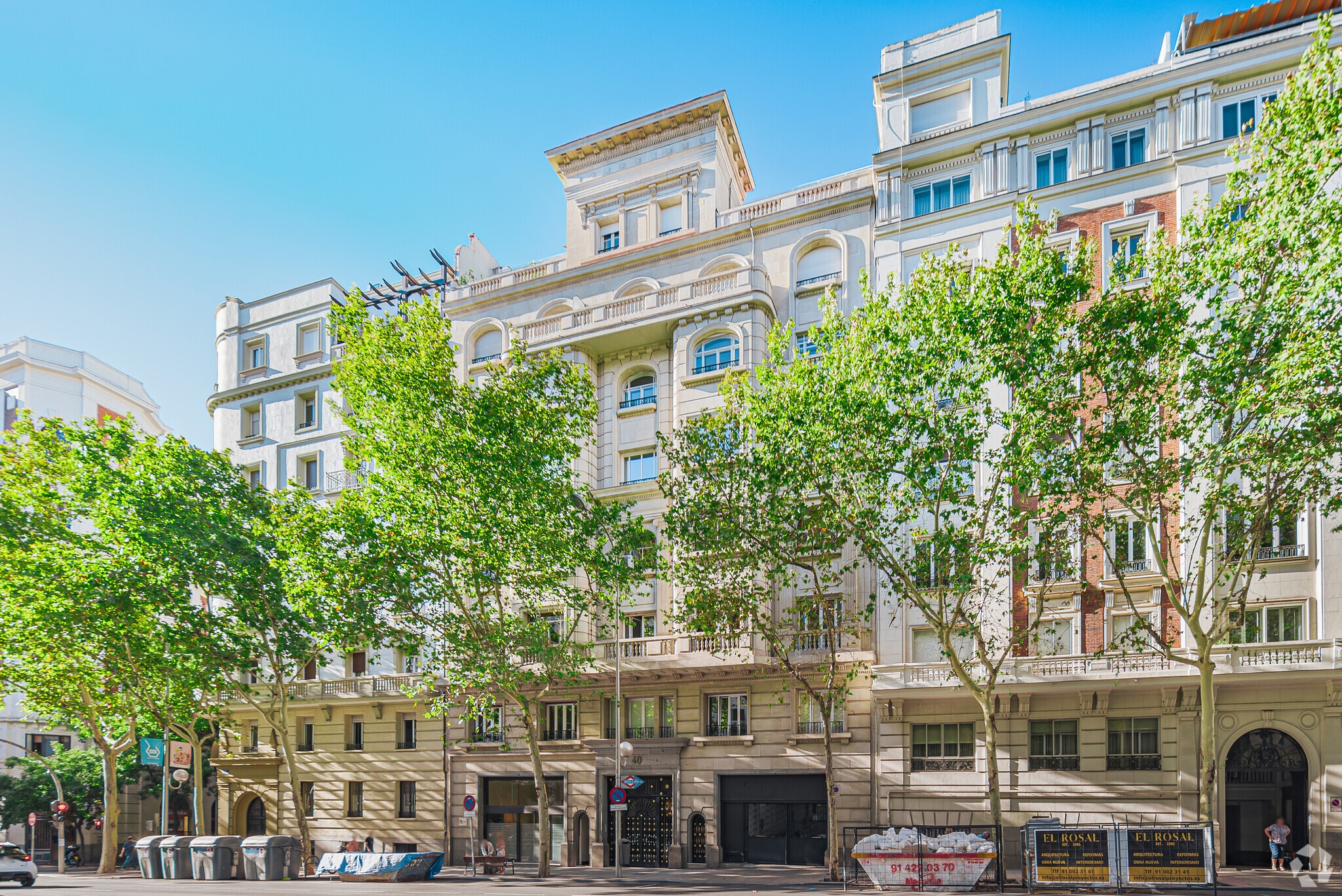 Multifamily in Madrid, Madrid for sale Primary Photo- Image 1 of 1