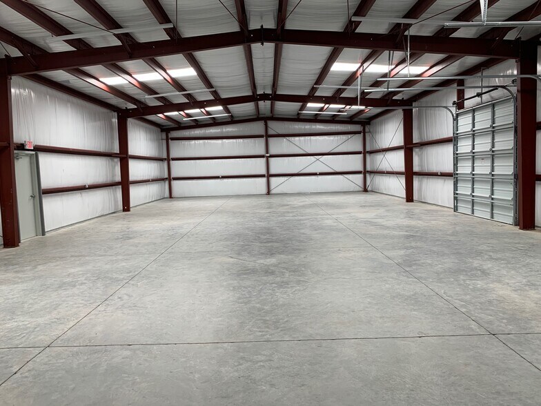 1645 Dividend Loop, Myrtle Beach, SC for lease - Interior Photo - Image 3 of 5