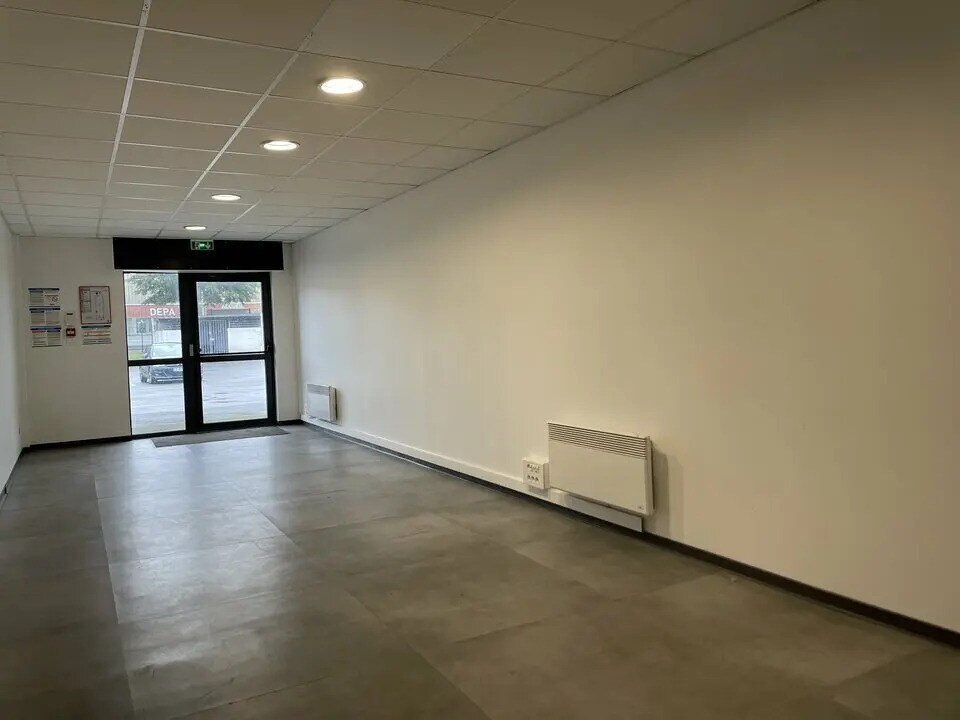 Office in Le Havre for lease Interior Photo- Image 1 of 13