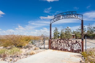 6889 Sunny Vista Rd, Joshua Tree CA - Commercial Kitchen