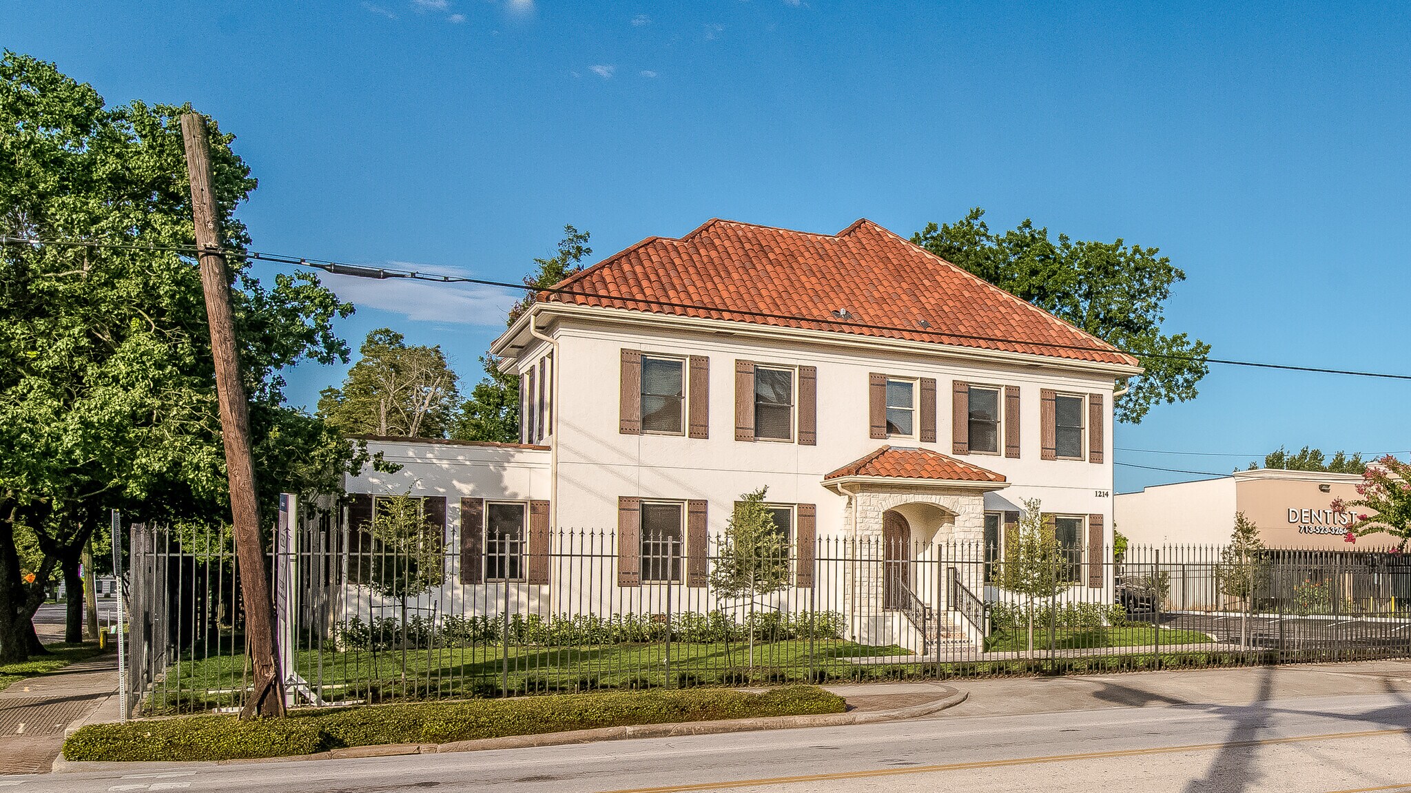 1214 Elgin St, Houston, TX 77004