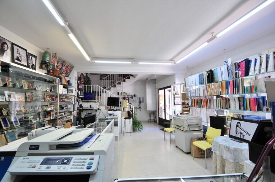 Retail in MONÒVER for sale - Building Photo - Image 1 of 7