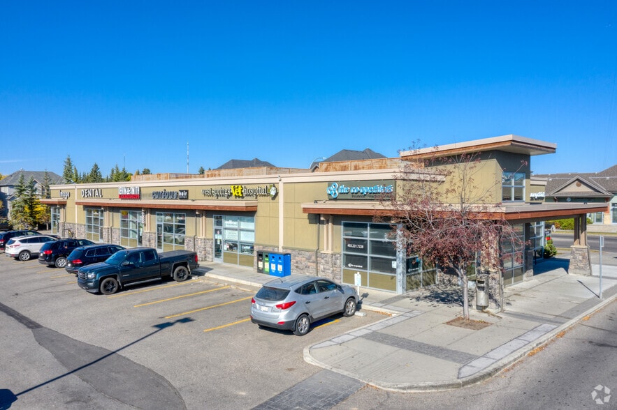 917 85th St SW, Calgary, AB for lease - Primary Photo - Image 1 of 4