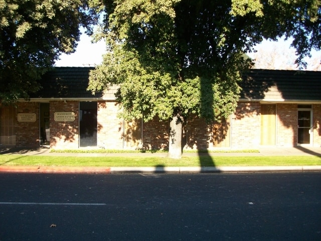 1421 K St, Modesto, CA for lease - Building Photo - Image 1 of 2