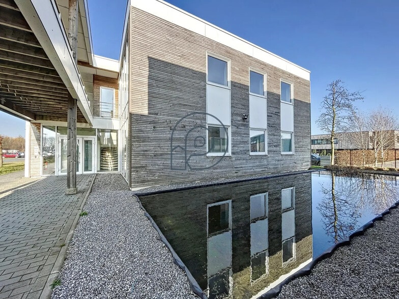 Avenue De L'Horizon, Villeneuve-d'Ascq for sale - Building Photo - Image 1 of 14