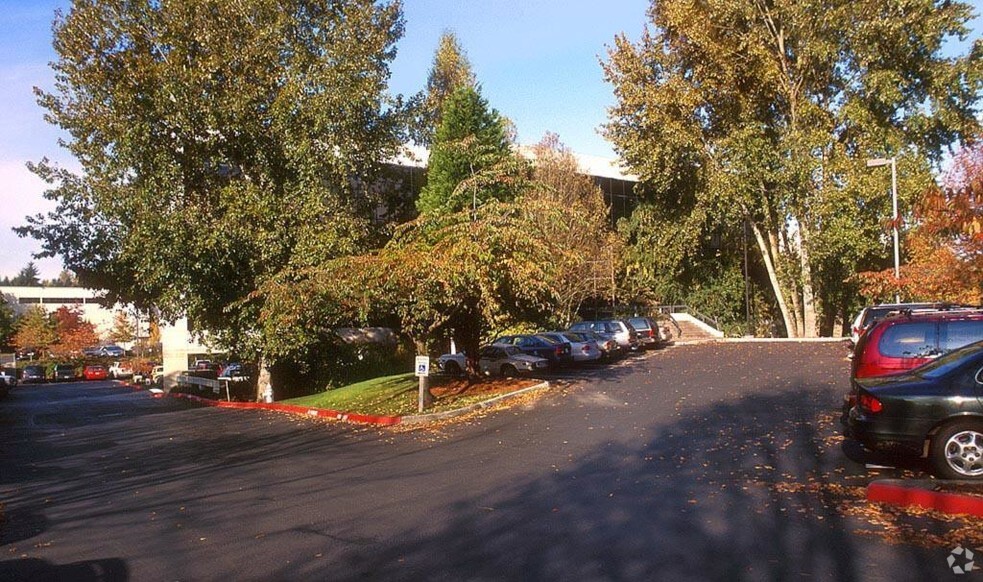 405 114th Ave SE, Bellevue, WA for lease - Other - Image 2 of 14