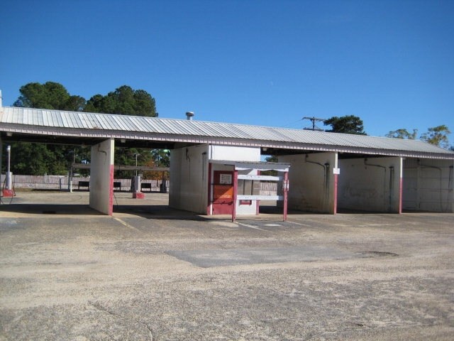 2585-2595 Peach Orchard Rd, Dalzell, SC for sale Primary Photo- Image 1 of 1