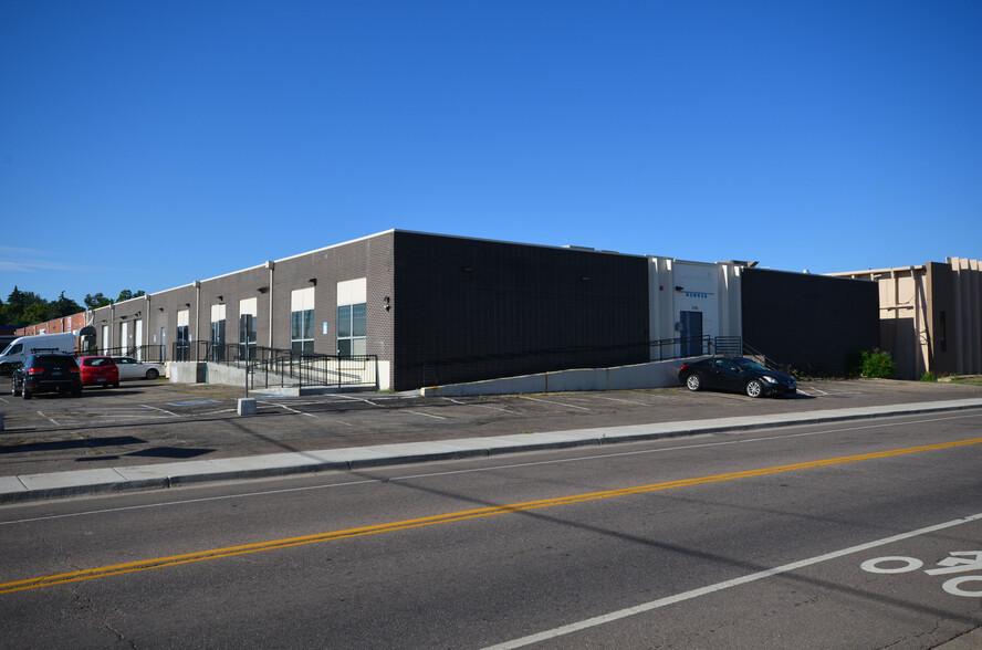 2498 W 2nd Ave, Denver, CO for lease - Building Photo - Image 1 of 35