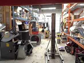 1621 Mcewen Dr, Whitby, ON for lease Interior Photo- Image 2 of 5