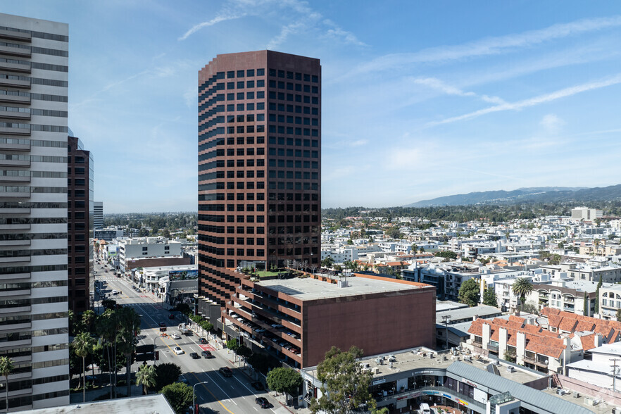 11755 Wilshire Blvd, Los Angeles, CA for lease - Primary Photo - Image 1 of 20