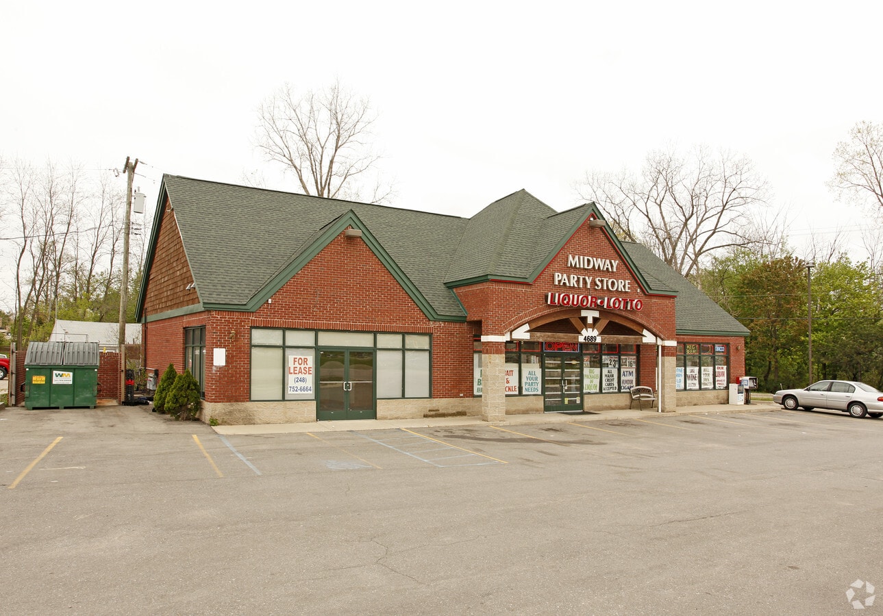 4689 E Grand River Ave, Howell, MI 48843