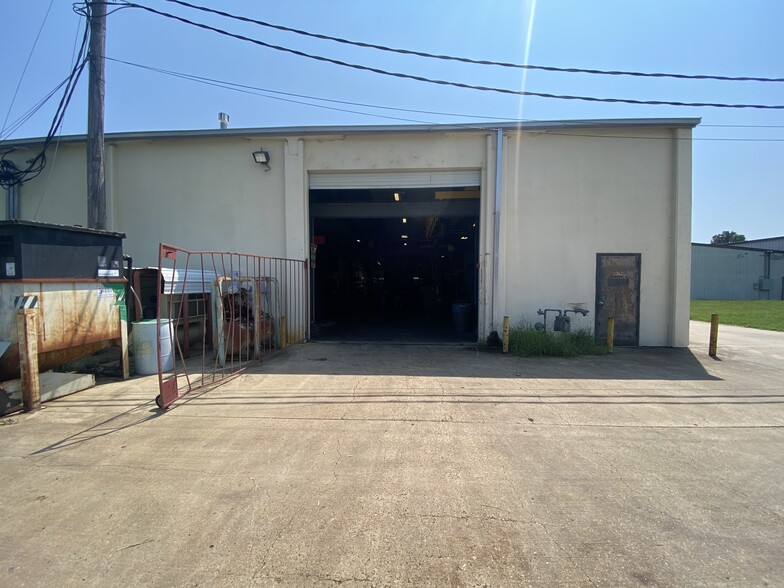 510 Access Rd, Jackson, MS for lease - Building Photo - Image 2 of 12