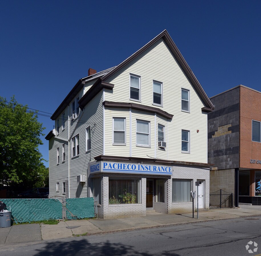 1653 Ave, New Bedford, MA 02746 Property Record