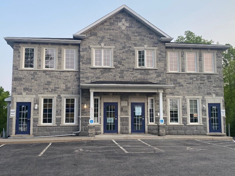 738 Notre Dame St, Embrun, ON K0A 1W1