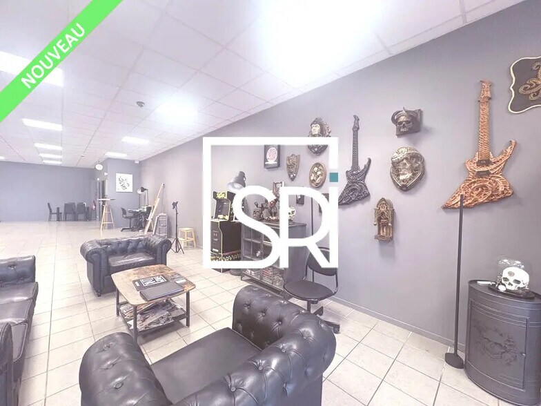 Retail in Lempdes for lease - Interior Photo - Image 3 of 12