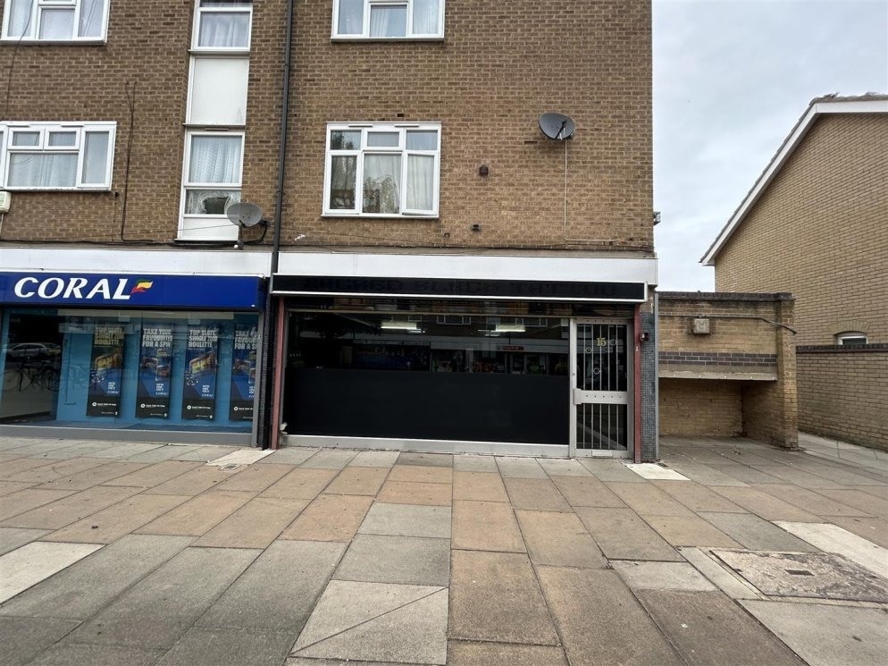 33 Hampton Ct, Peterborough for lease Building Photo- Image 1 of 3