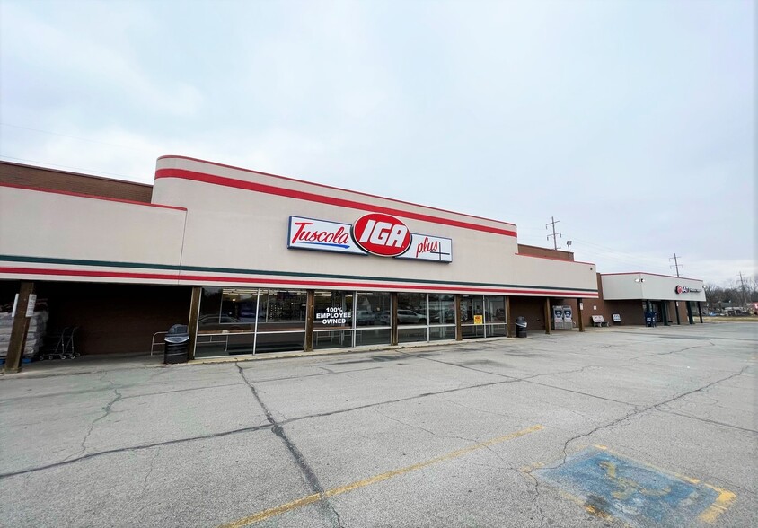 605 E Southline Rd, Tuscola, IL for lease - Building Photo - Image 1 of 5