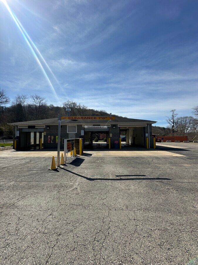 1510 Lawrence ave, Ellwood City, PA 16117 Mr Quick Car Wash Ellwood