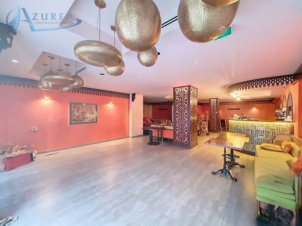 Retail in Nice for lease Interior Photo- Image 1 of 11