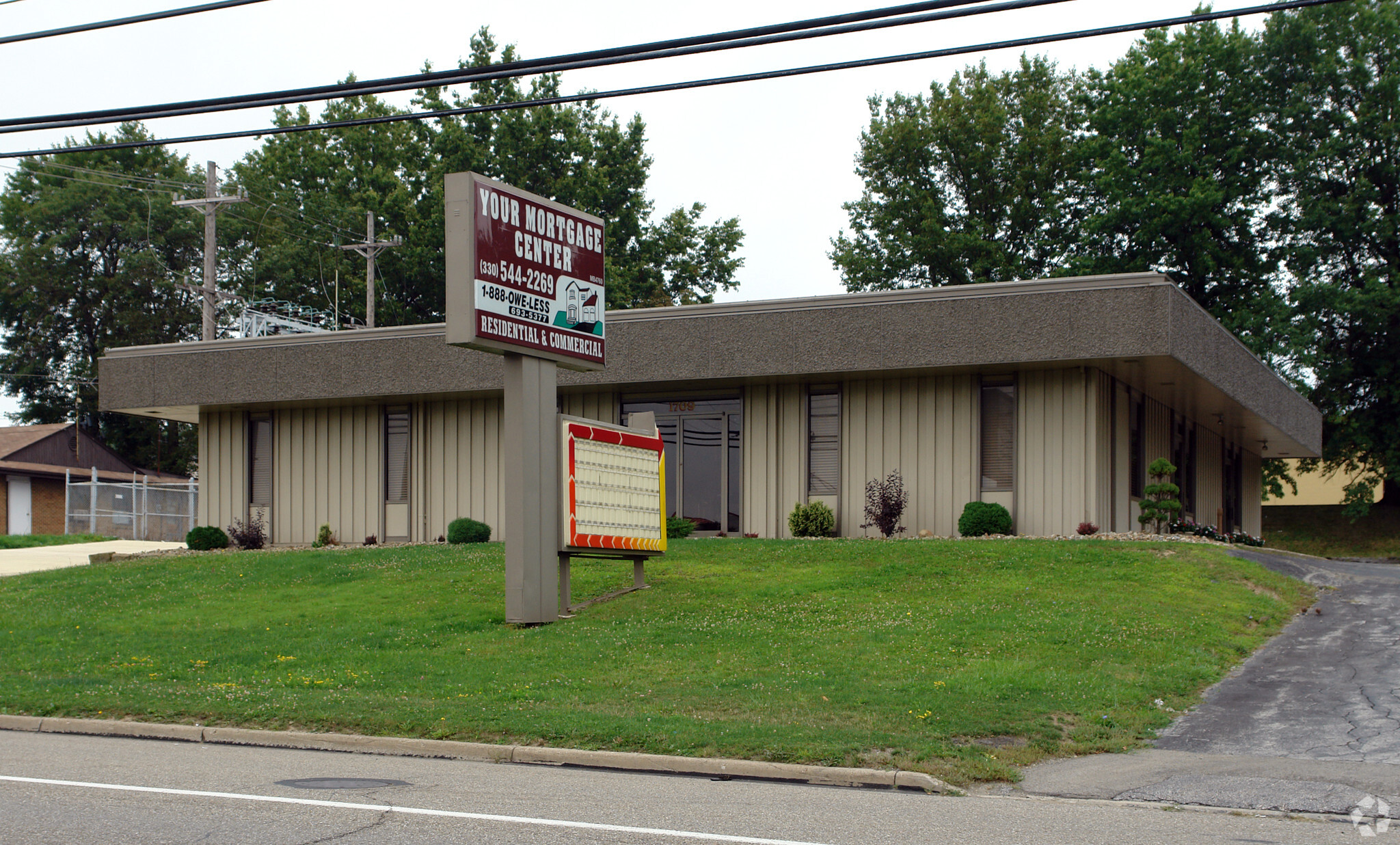 1709 Niles Cortland Rd, Niles, OH for sale Primary Photo- Image 1 of 1