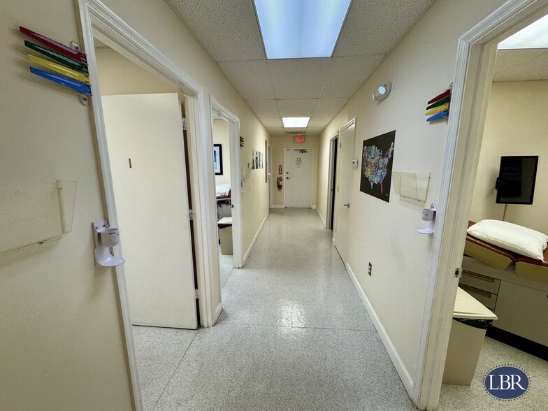 8000 Ron Beatty Blvd, Micco, FL for lease - Building Photo - Image 2 of 8