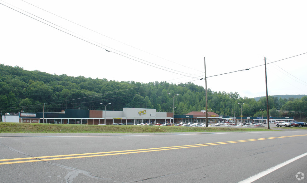 20 Anthra Plaza Ctr, Ranshaw, PA for lease - Primary Photo - Image 1 of 1