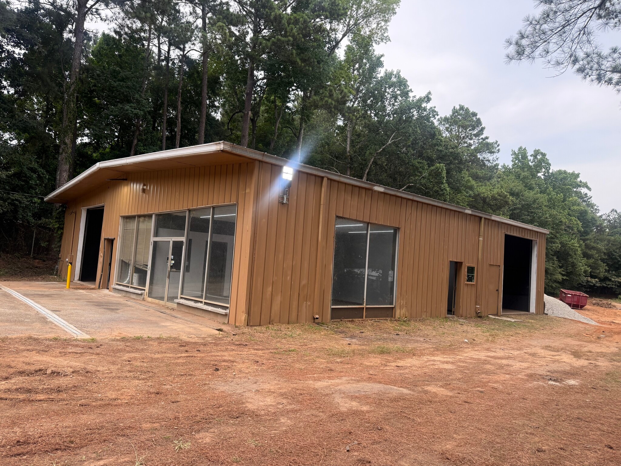 1350 Commerce Dr, Stockbridge, GA for lease Primary Photo- Image 1 of 10