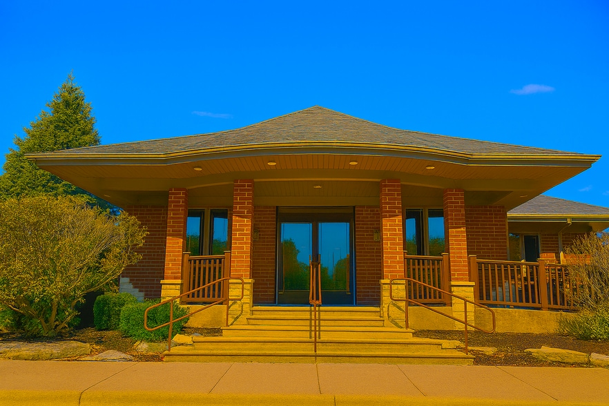 3601 McDonough St, Joliet, IL for sale - Building Photo - Image 1 of 19