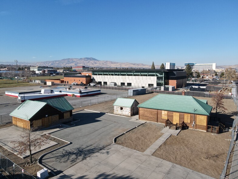 3675 Baker Ln, Reno, NV for lease - Building Photo - Image 1 of 5