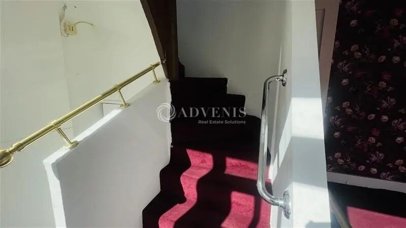 Retail in Orléans for lease - Building Photo - Image 2 of 10