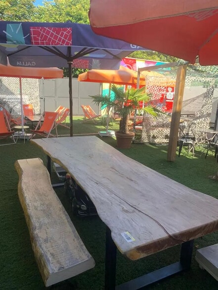 Retail in Saint-Maur-des-Fossés for lease - Building Photo - Image 3 of 8