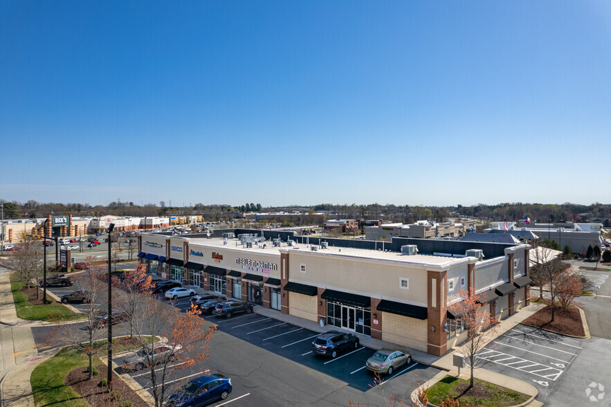 1361-1477 Boone Station Dr, Burlington, NC for lease - Building Photo - Image 2 of 7