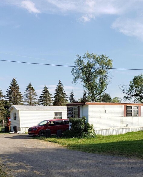 137 Balantic Hill Rd, Laurens, NY for sale - Primary Photo - Image 1 of 1