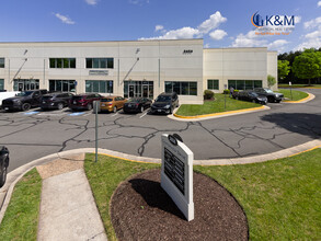 3656 Centerview Dr, Chantilly, VA for lease Building Photo- Image 1 of 20