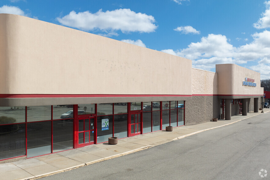 1700-1860 N Richmond Rd, Mchenry, IL for lease - Building Photo - Image 3 of 15