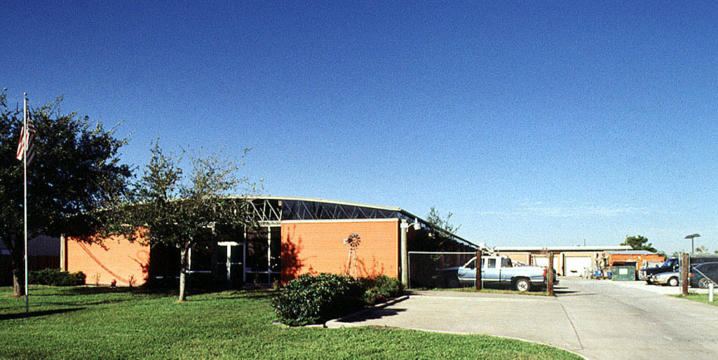 13006 Mula Ln, Stafford, TX for sale Primary Photo- Image 1 of 1