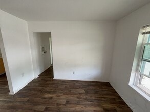 1809 E Rancier Ave, Killeen, TX for lease Interior Photo- Image 2 of 8