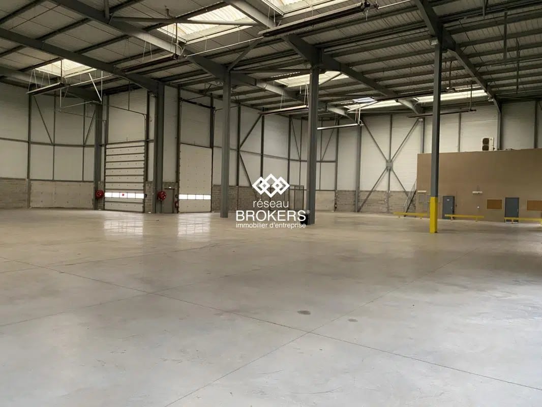 Office in Voreppe for lease Interior Photo- Image 1 of 4