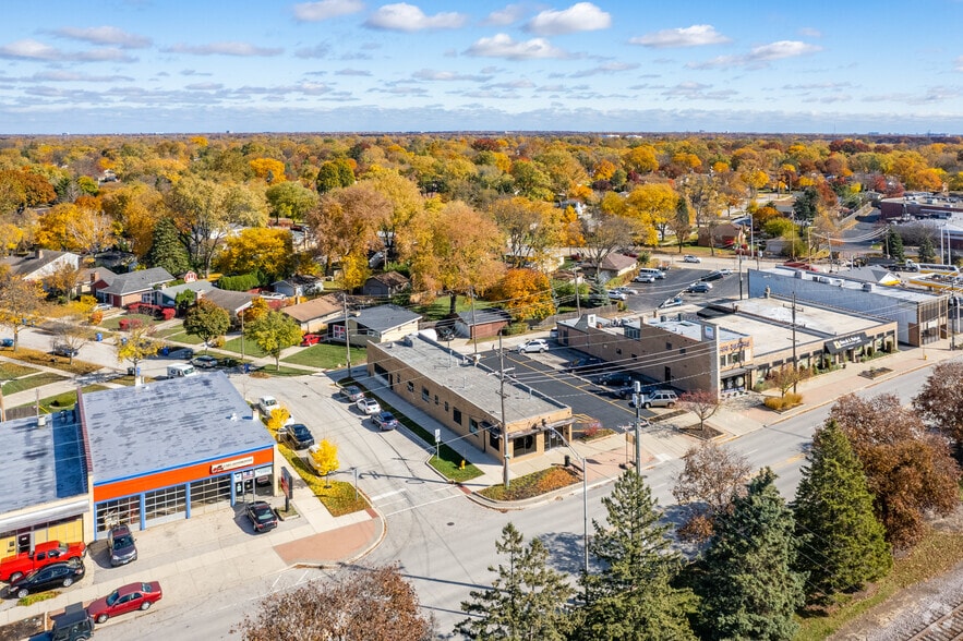 1000 E Northwest Hwy, Mount Prospect, IL for lease - Aerial - Image 2 of 3