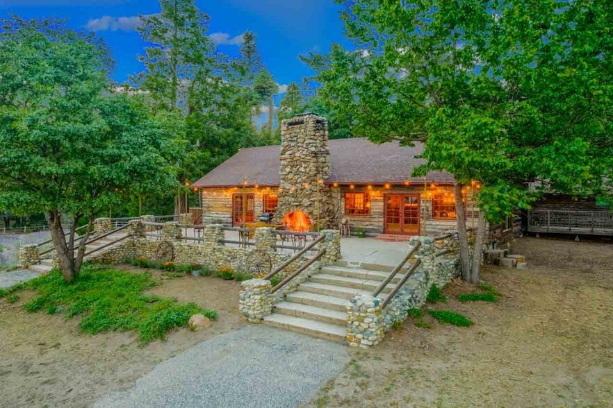 22228 Crestline Rd, Palomar Mountain, CA 92060