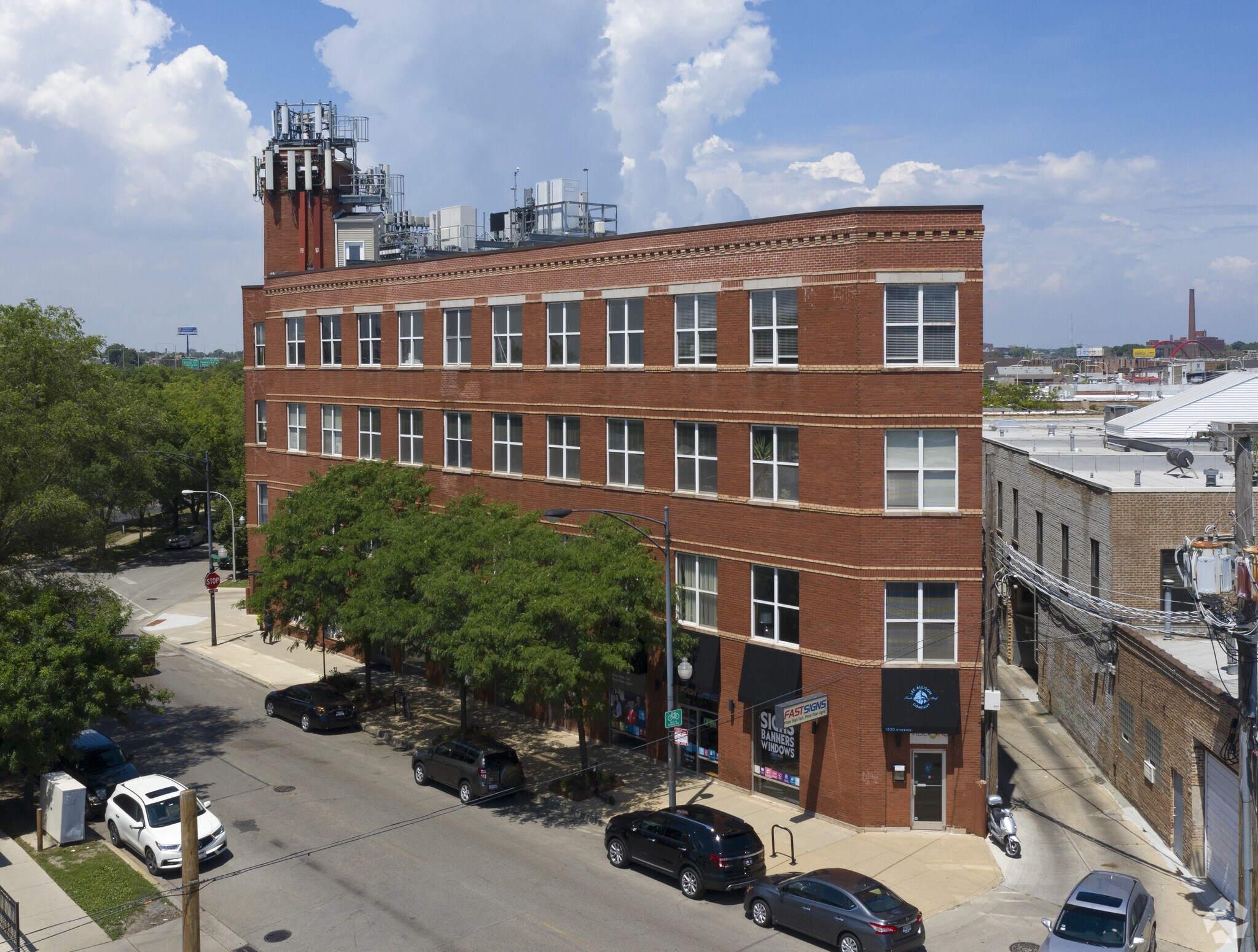 1820 W Webster Ave, Chicago, IL for lease Primary Photo- Image 1 of 25