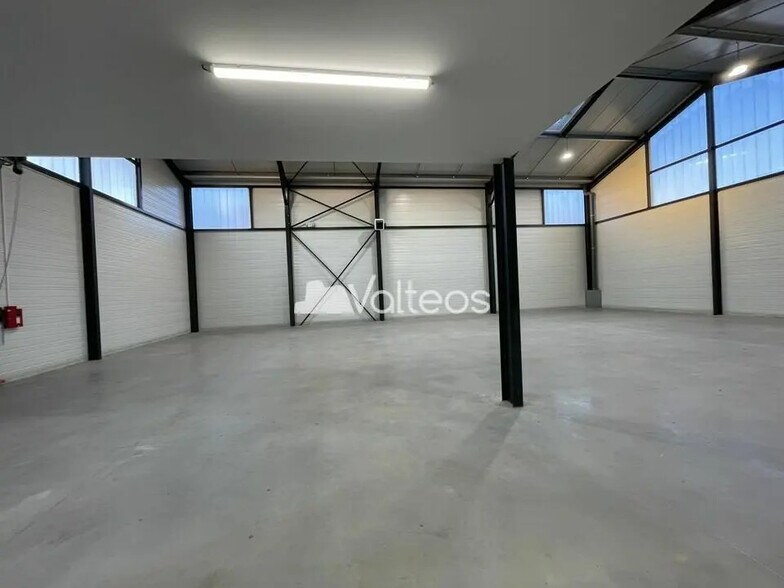 23 Impasse De La Cadène, Toulouse for lease - Interior Photo - Image 2 of 22