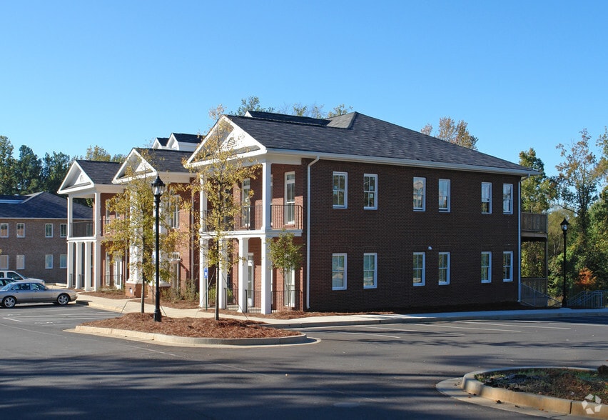 11600 Atlantis Pl, Alpharetta, GA for lease - Building Photo - Image 1 of 46