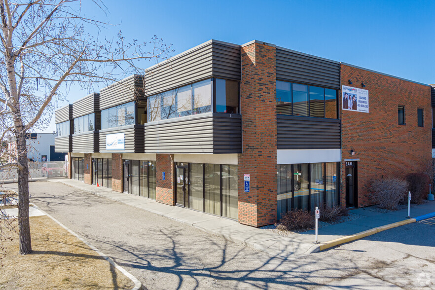 2115 27th Ave NE, Calgary, AB for lease - Building Photo - Image 2 of 5