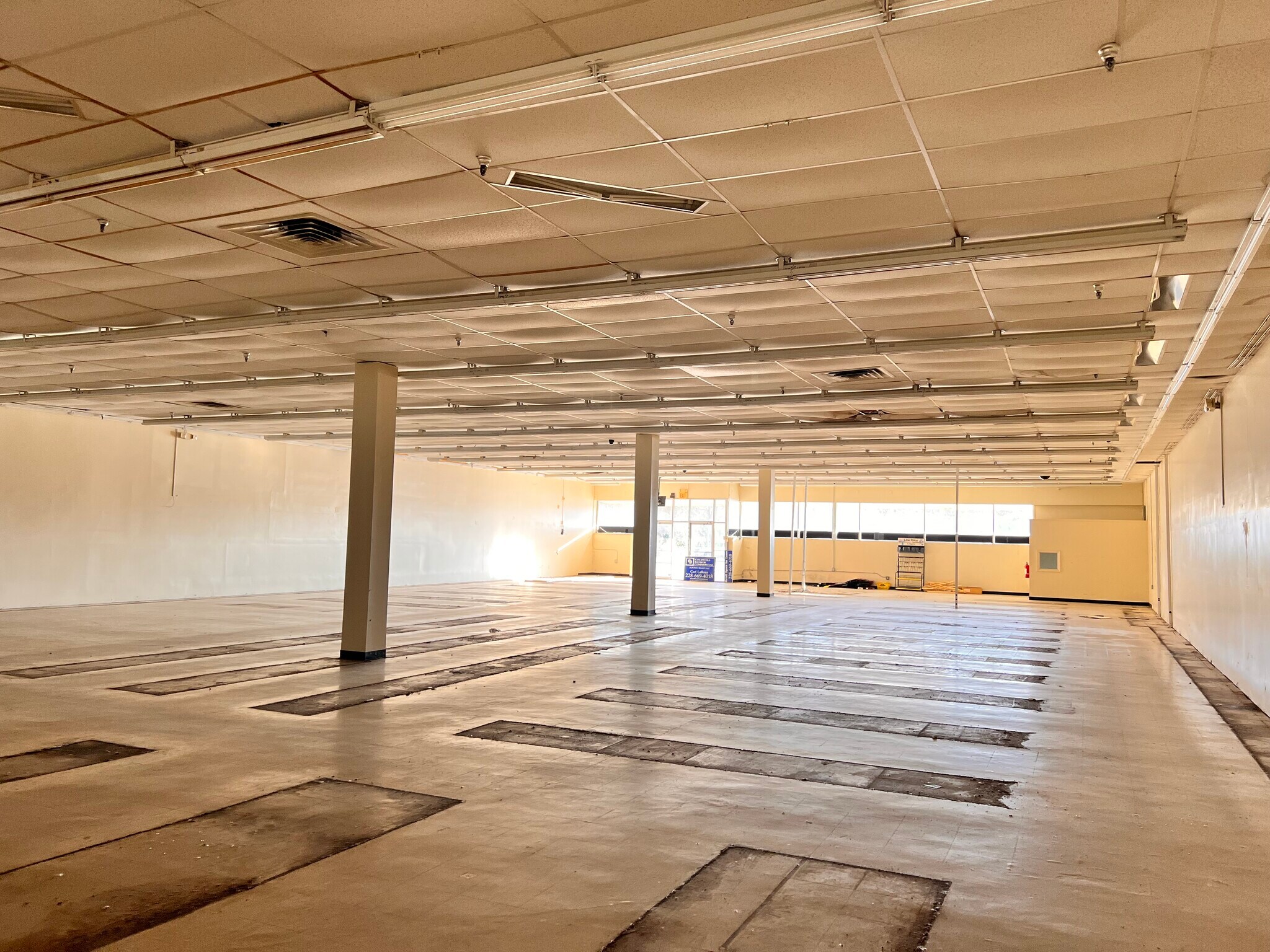 19099 Pineville Rd, Long Beach, MS 39560 Pineville Shopping Center