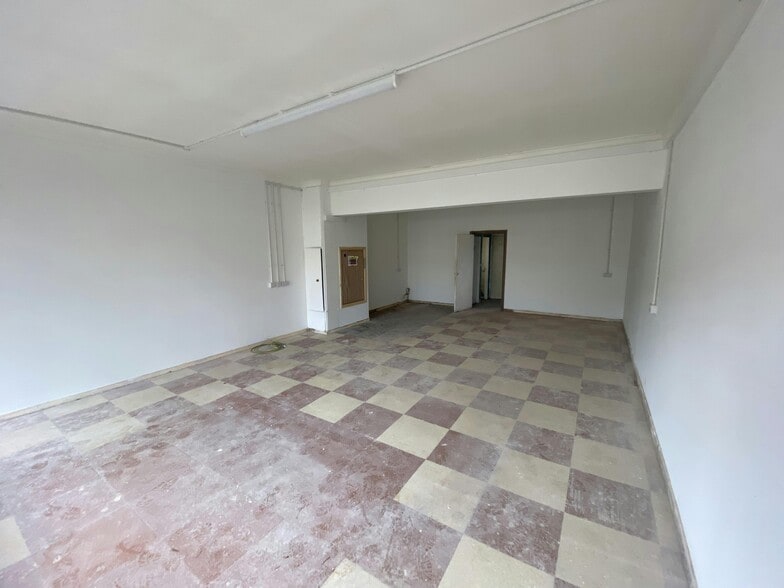 259-262 St Anns Clos, Newcastle Upon Tyne for lease - Building Photo - Image 2 of 4