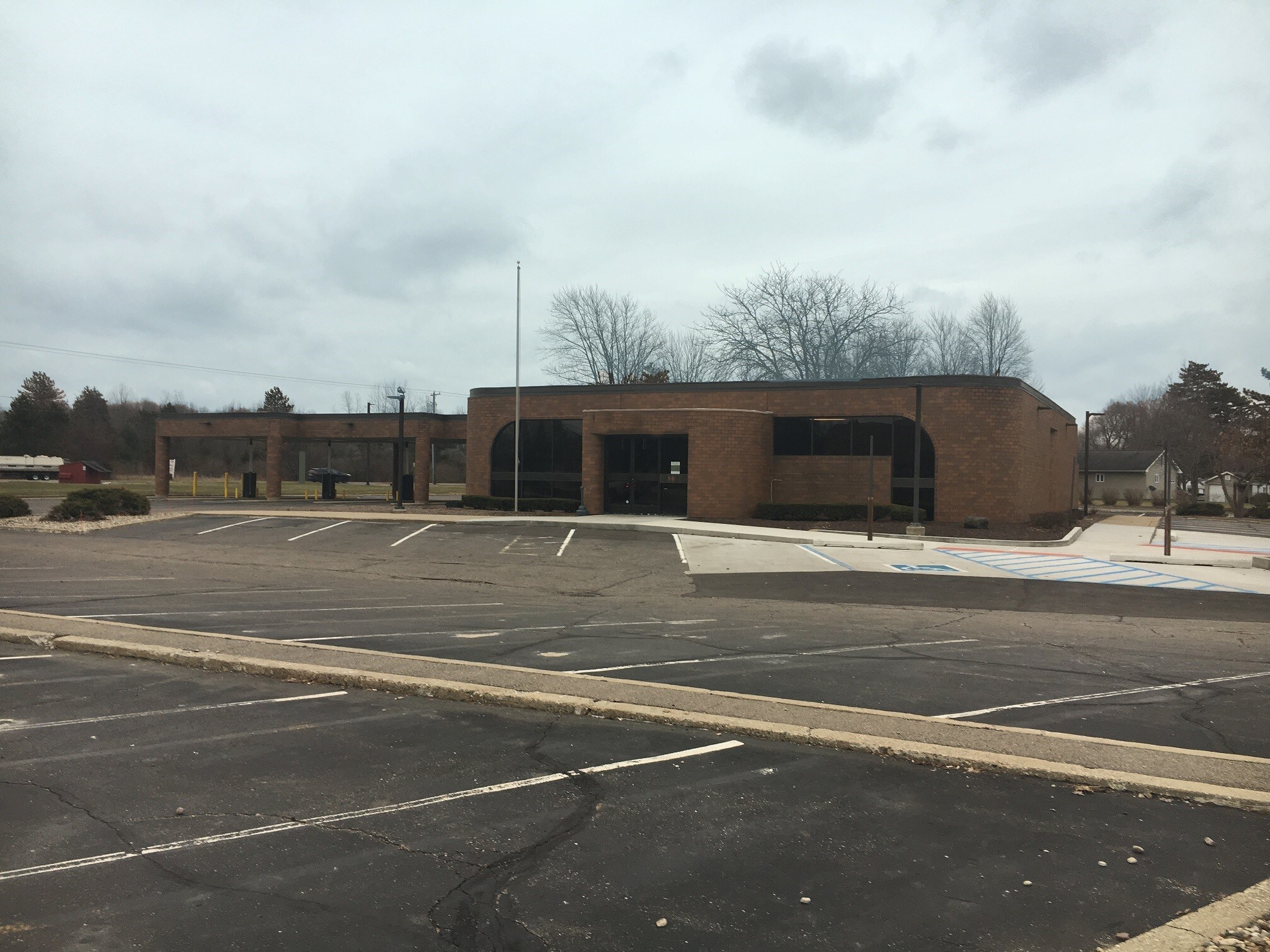 5510 Richfield Rd, Flint, MI for lease Primary Photo- Image 1 of 16