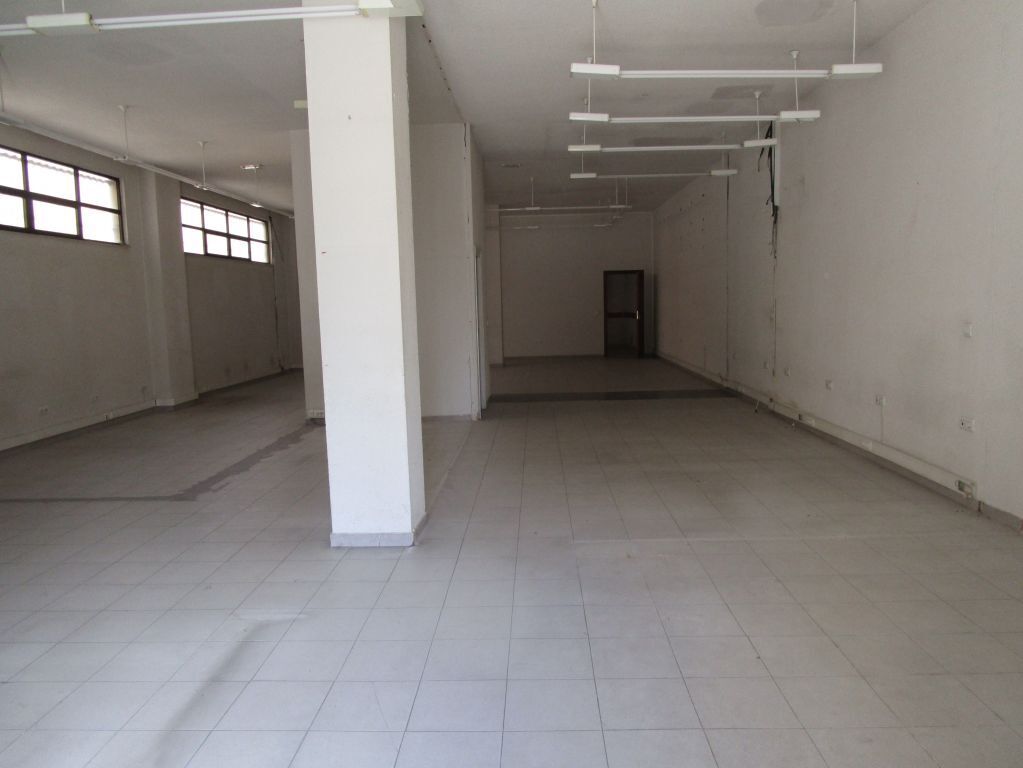 Retail in Salamanca for lease Building Photo- Image 1 of 18